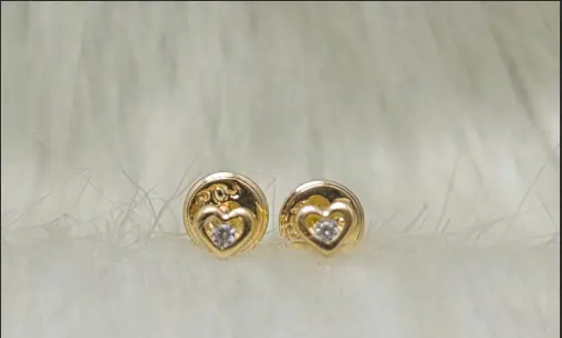 Corazon Con Circon — fotografía de la pieza en oro 18K